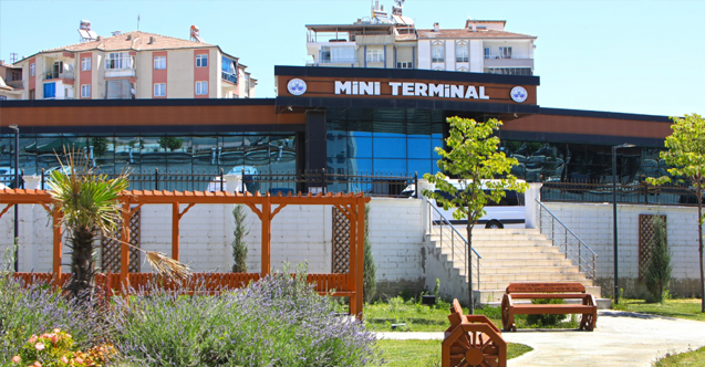 Elazığ Belediyesi Mini Terminal Binası Vatandaşların Takdirini Topluyor