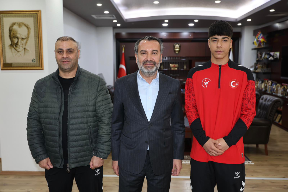 Elazığlı Şampiyon Kip’ten Başkan Şerifoğulları’na Ziyaret