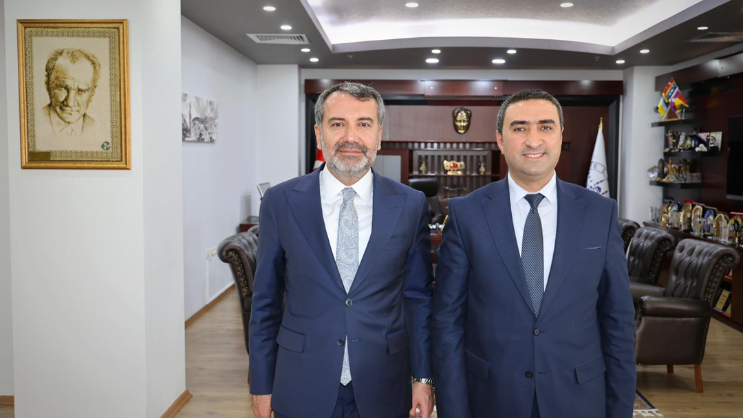 Ertürk’ten Başkan Şerifoğulları’na Ziyaret