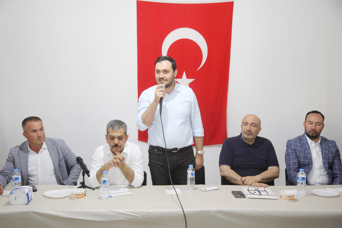 AK Parti Baskil’de Tek Yürek: 100 Kişilik Kadro Sahaya İndi