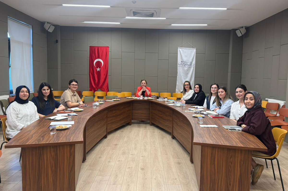 Beyaz Ev Modeli Gaziantep’e Anlatıldı