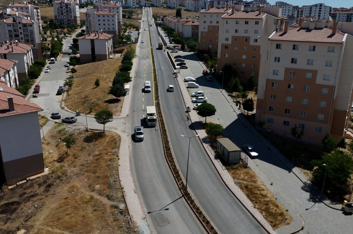 Caddeler Çizgilerle Yenilendi