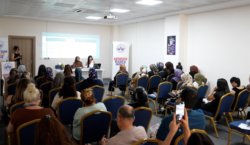 ELAZIĞ BELEDİYESİ’NDEN ANNE SÜTÜNÜN ÖNEMİNE DİKKAT ÇEKEN SEMİNER