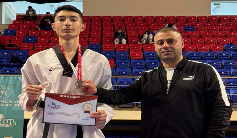 Elazığ’dan taekwondoda 3 derece